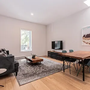 Cool And Clean Flat By Atwater Market By Den Stays Appartement Montréal